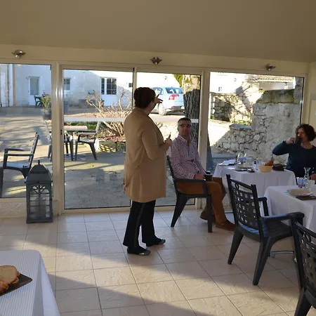 Domaine Les Jourdis Gæstehus *